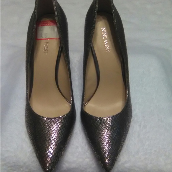 8M Nine West 4” Pointed Metallic Copper Gold Silver - Picture 6 of 6